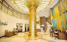 Raviz Center Point Hotel Dubai